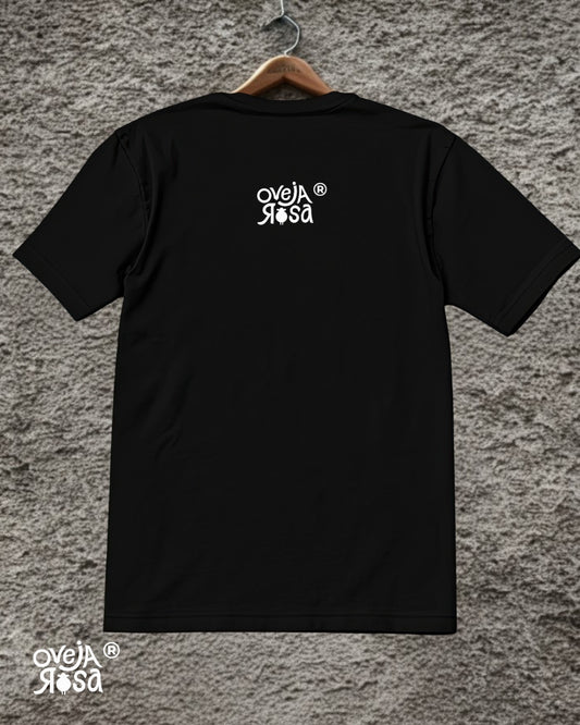 .   Playera - Más Loba que Caperucita