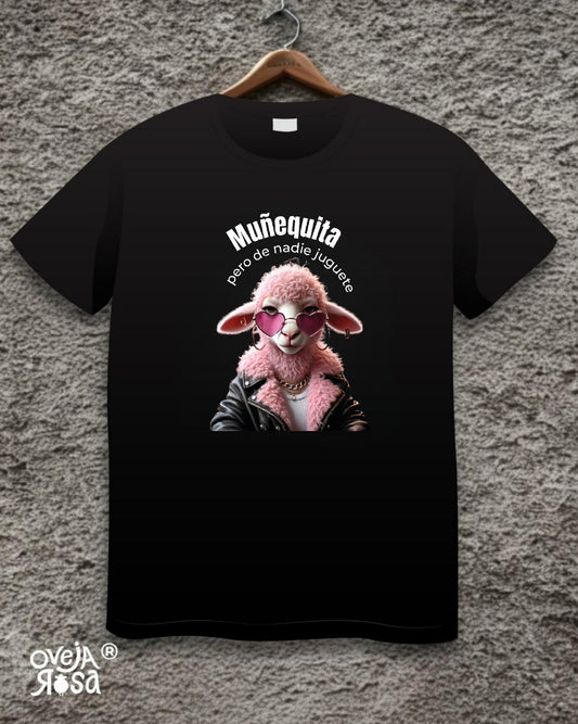 .   Playera - Muñequita pero de nadie juguete